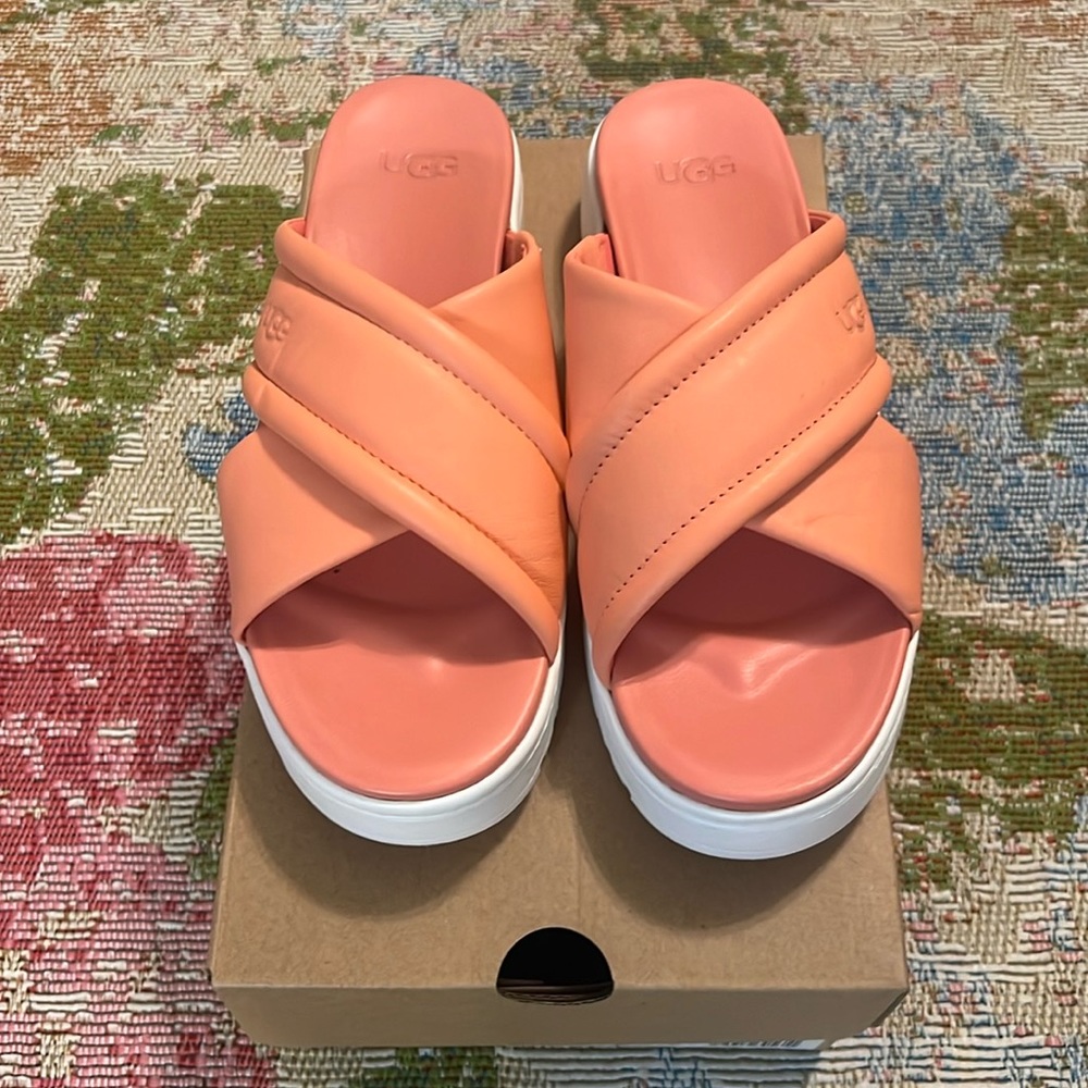 Ugg crossband sandal